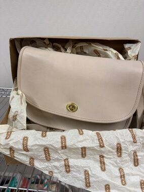 NOS (NEW OLD STOCK) DEADSTOCK VTG COACH BONE CITY BAG CROSSBODY USA MINT IN BOX